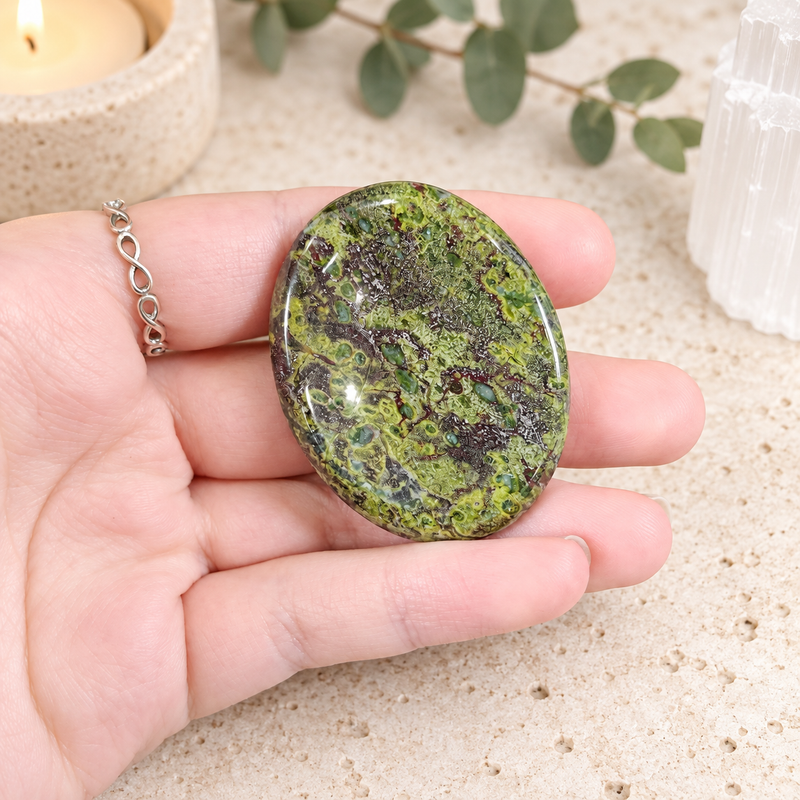 Oval Shape Worry (Thumb) Stones