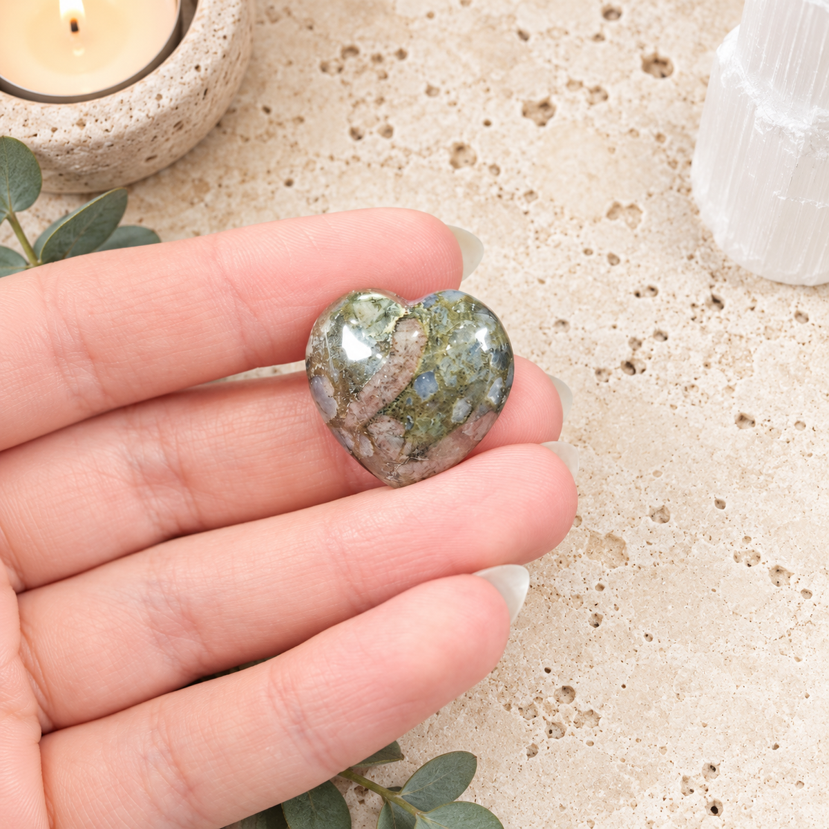 Que Sera 2cm Gemstone Heart