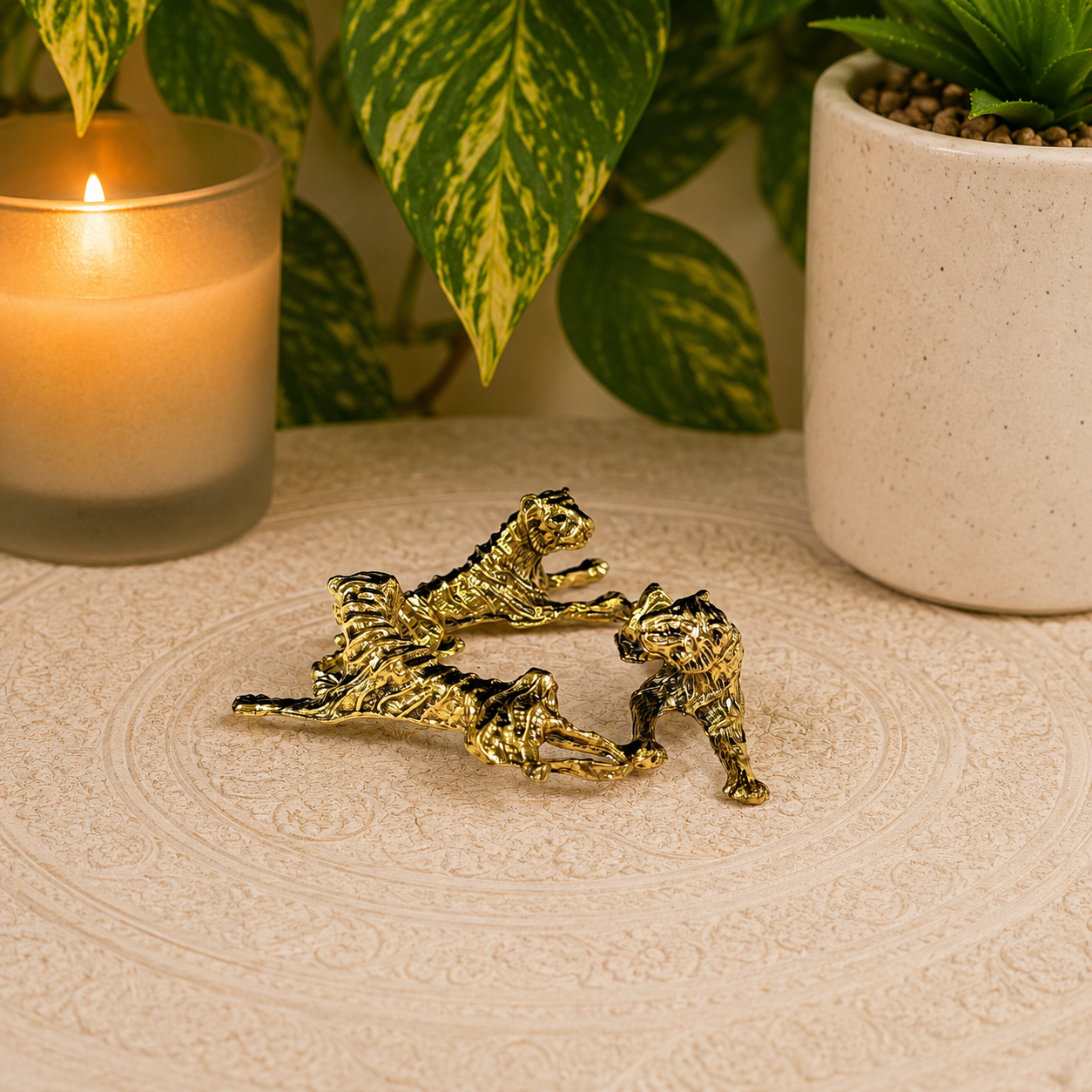 Gold Tiger Metal Sphere Stand