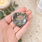 Que Sera Heart Shape Worry Stone (Thumb Stone)